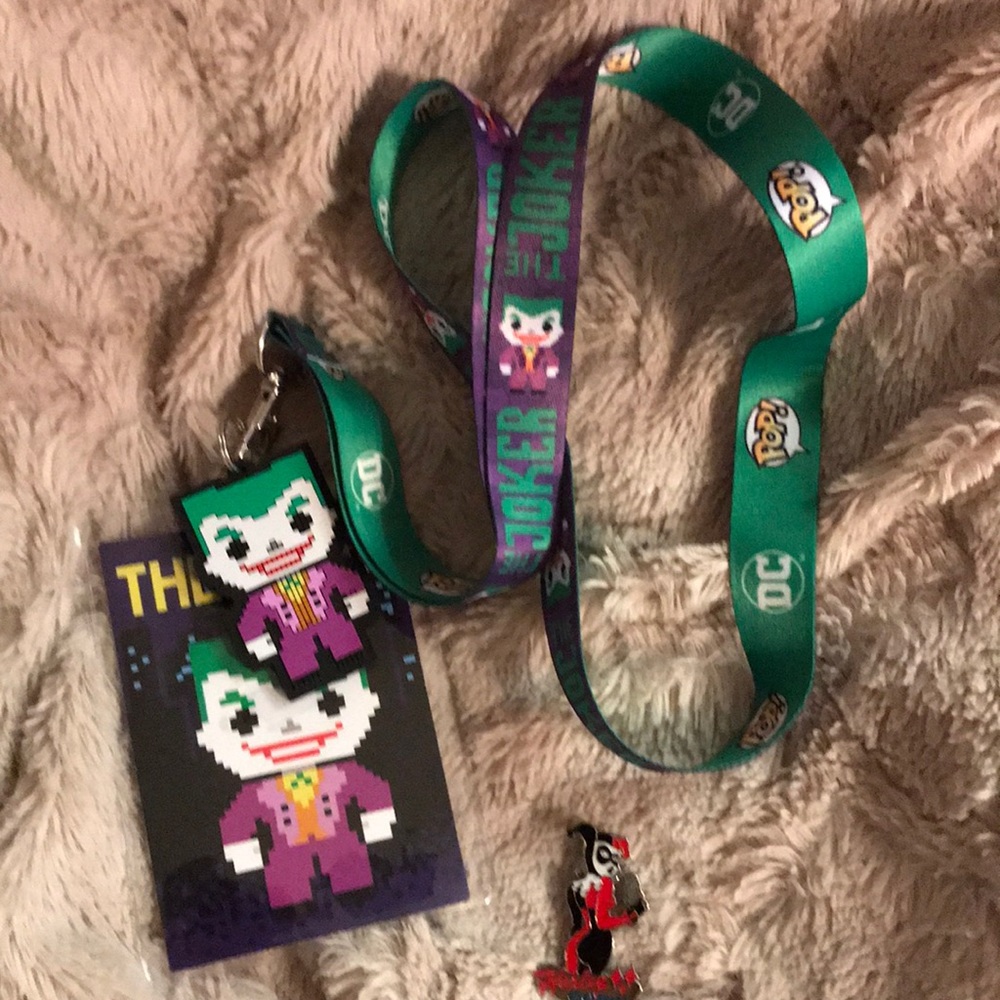 Joker Lanyard w/ Harley Quinn Pin